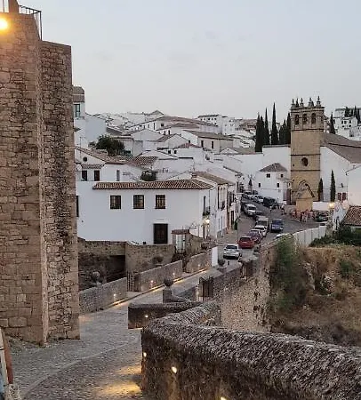 Catalina, En El Casco Historico. *