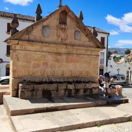 Catalina, En El Casco Historico.
